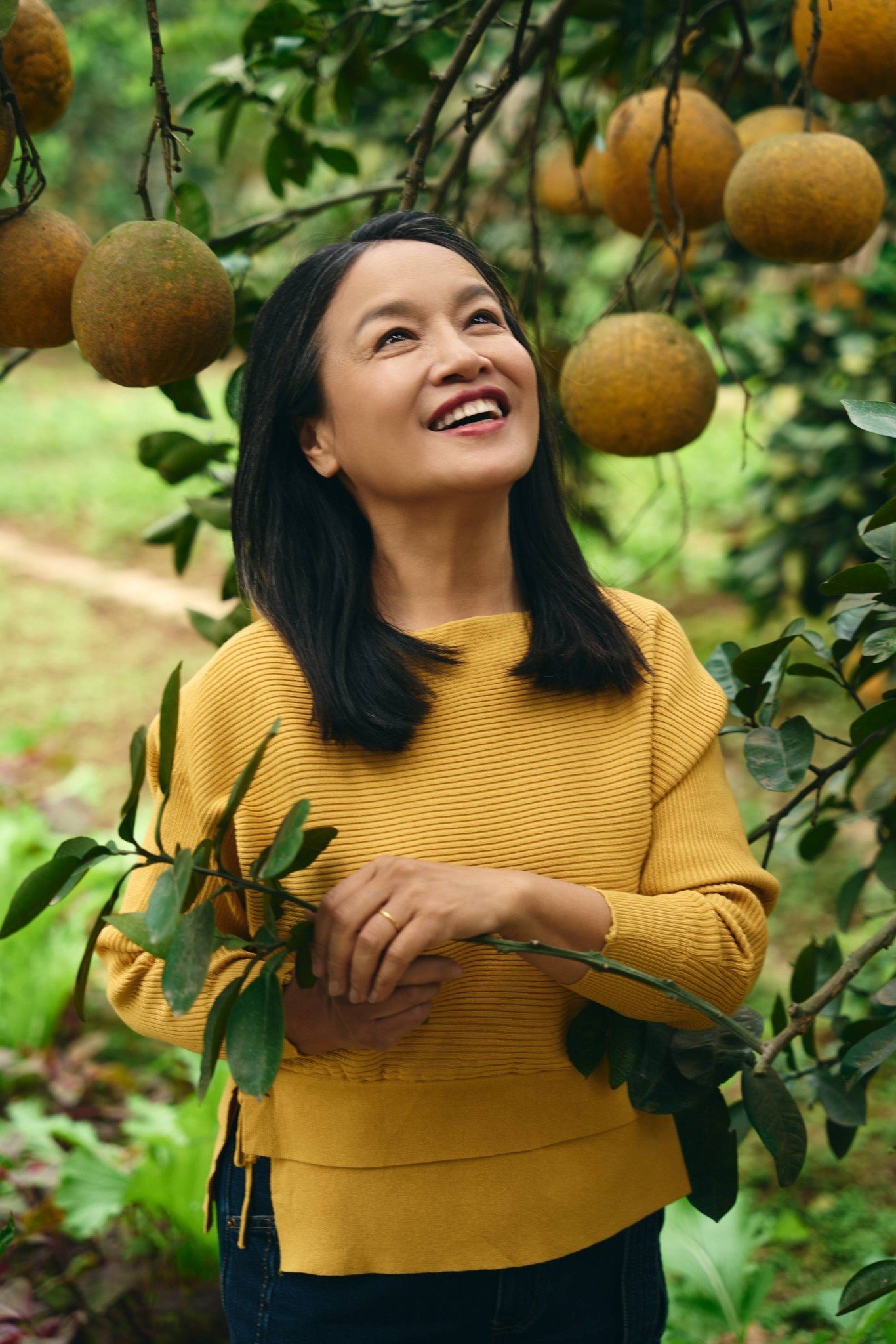 Hình ảnh do nghệ sĩ Tú Oanh đăng tải vào Mùng 2 Tết Bính Ngọ, kèm lời chúc: 