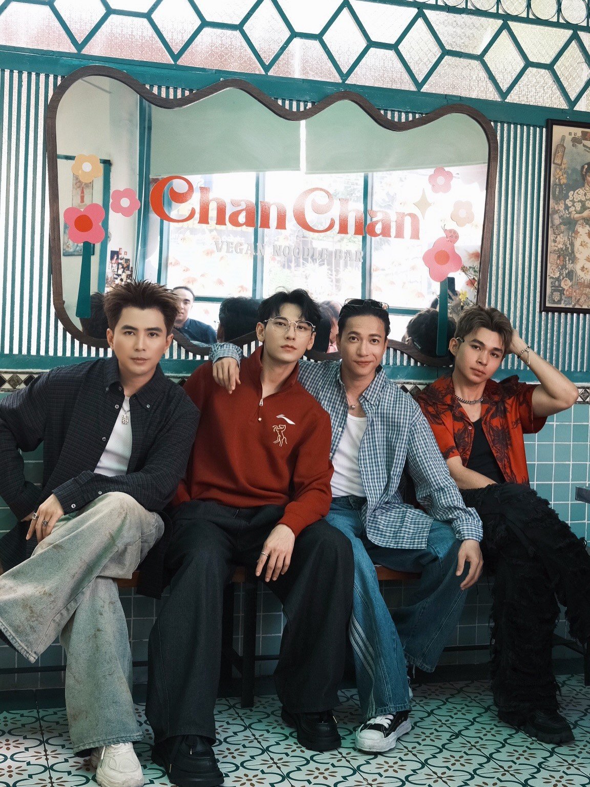 Bốn thành viên nhóm là các thành viên Isaac, S.T Sơn Thạch, Jun Phạm, Will sum họp. Nhóm có tới ba nghệ sĩ tham gia chương trình truyền hình thực tế Anh trai say hi, Anh trai vượt ngàn chông gai. Cả Isaac, Jun Phạm và S.T đều lọt vào chung kết.