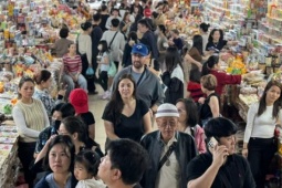 Điều đặc biệt ở ngôi chợ độc đáo nhất Việt Nam