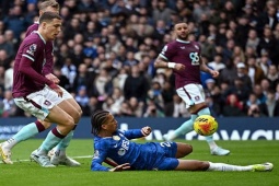 Trực tiếp bóng đá Chelsea - Burnley: Delap đá vọt xà phút 90+7 (Ngoại hạng Anh) (Hết giờ)