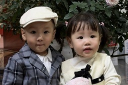 Phương Oanh gây chú ý khi đăng ảnh hai con