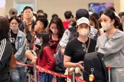 Mùng 6 Tết, sân bay Tân Sơn Nhất đón lượng khách cao nhất lịch sử