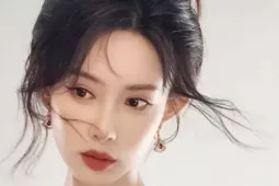 Hai diễn viên vừa khai máy đã bị chê bai thậm tệ