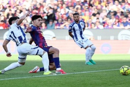 Trực tiếp bóng đá Barcelona - Levante: De Jong nhân đôi cách biệt (La Liga)