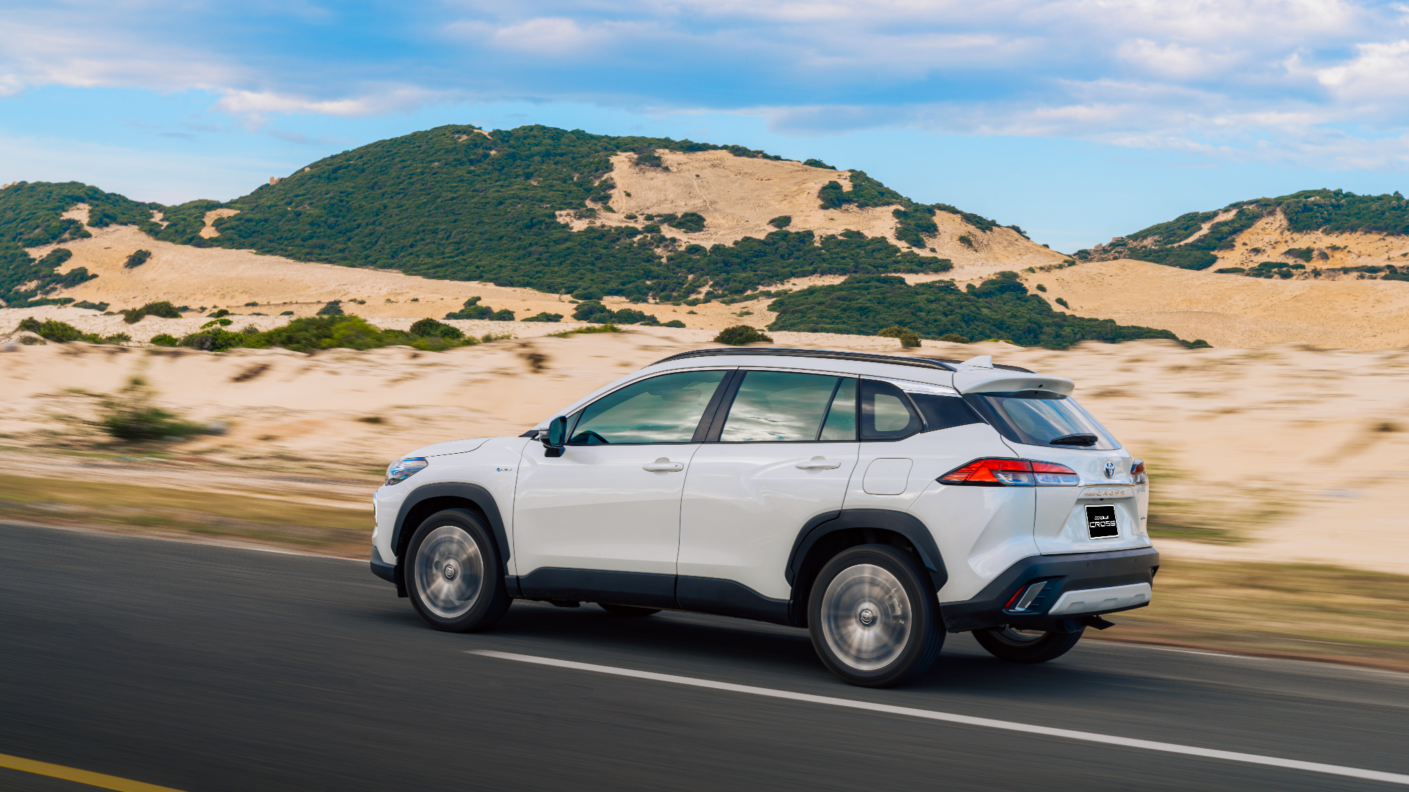 Hỗ trợ lãi suất vay chỉ từ 3,49%/năm khi mua Corolla Cross HEV.