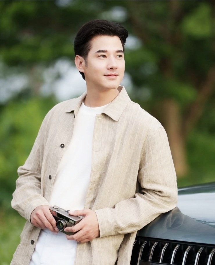 Ở tuổi 38, tài tử có sự nghiệp ổn định, tham gia nhiều phim điện ảnh lẫn truyền hình, được giới chuyên môn đánh giá diễn xuất có chiều sâu. Theo Overseasidol, năm nay, anh trở lại màn ảnh rộng trong tác phẩm kinh dị Saming Thi Soengsang. Tháng 10/2025, anh gây sốt phòng vé với 4 Tigers, thuộc thể loại hành động - giả tưởng - lịch sử.