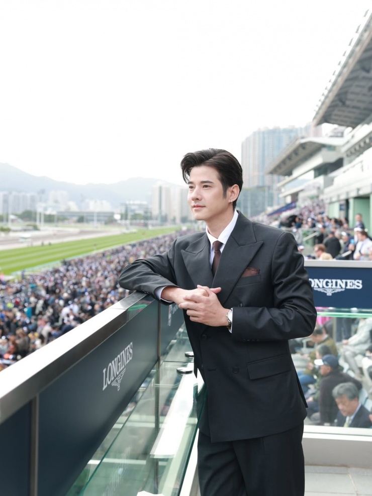 Anh nhận "mưa lời khen" về phong thái khi dự sự kiện ở Hong Kong cuối tháng 12/2025.