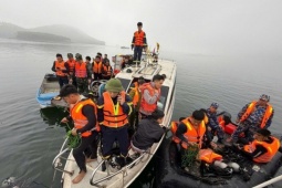 Vụ chìm tàu trên hồ Thác Bà: Chuyến tàu chúc Tết hóa đại tang