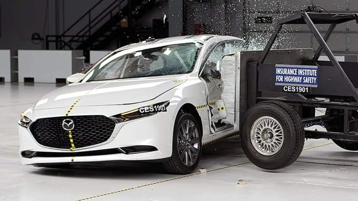 Kết quả của Consumer Reports cho thấy khái niệm xe an toàn đang thay đổi.