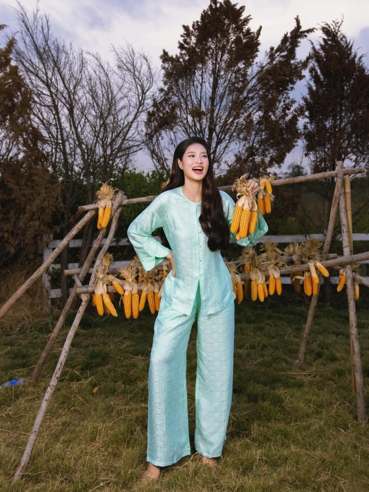 Hoa hậu Đoàn Thiên Ân lưu lại kỷ niệm Tết 2026.