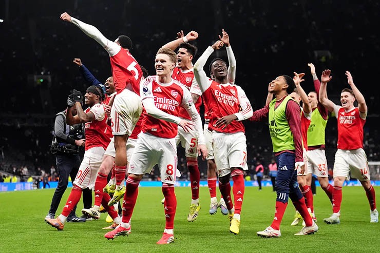 Arsenal được đánh giá sẽ đăng quang Ngoại hạng Anh mùa này