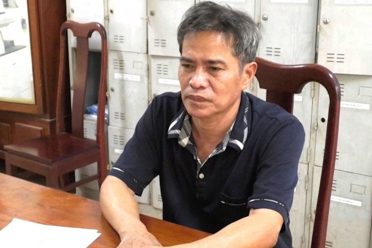 Đối tượng Lê Văn Thương tại cơ quan công an