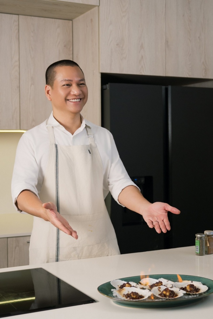 Khánh Vân khóc khi được chồng làm tiệc sinh nhật bất ngờ - 8