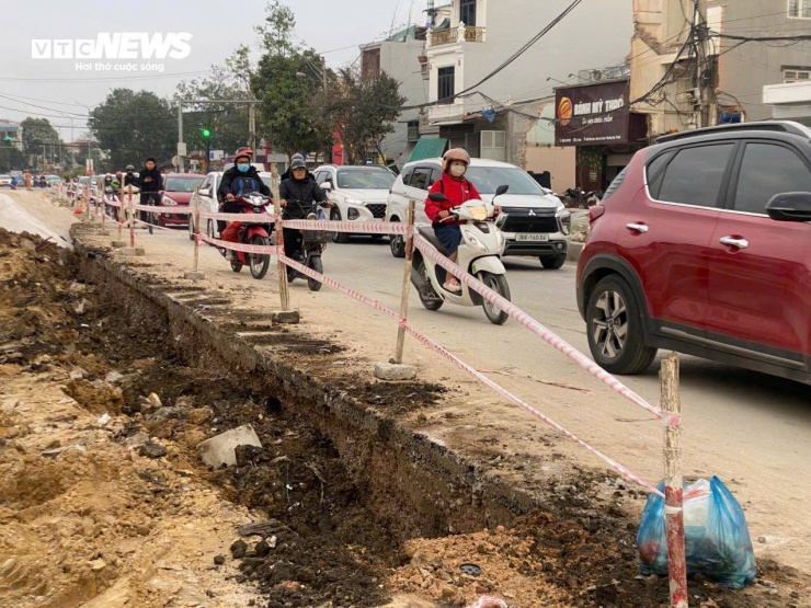 Dự án hơn 1000 tỷ đồng ở Thanh Hoá không rào chắn, người dân nơm nớp lo tai nạn - 7