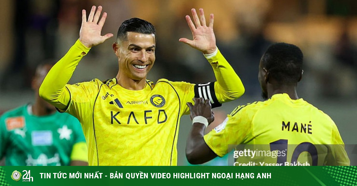 Ronaldo ghi bàn cán mốc vĩ đại nhất Al Nassr, buồn thiu vì bị thay ra sớm