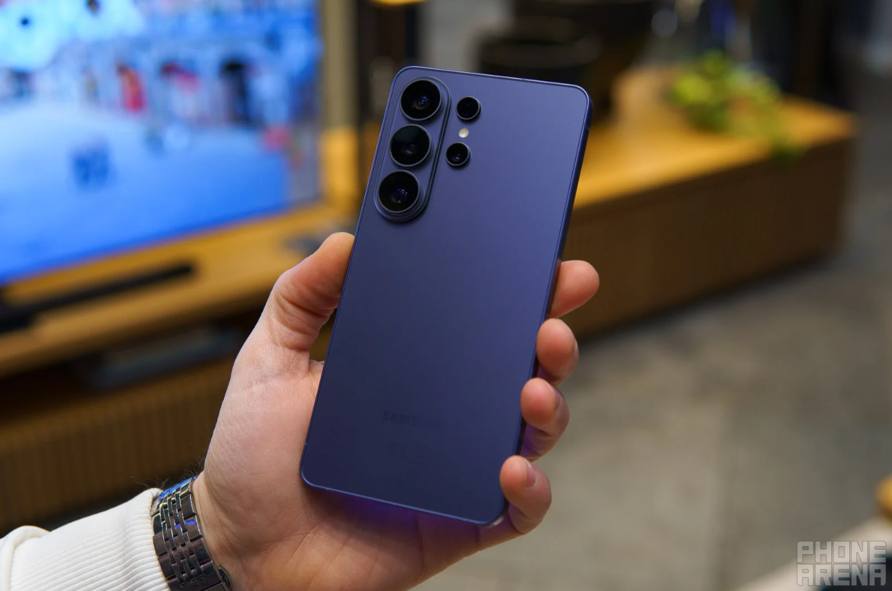 Trên tay Galaxy S26 Ultra cao cấp nhất, giá từ 36,99 triệu đồng - 4