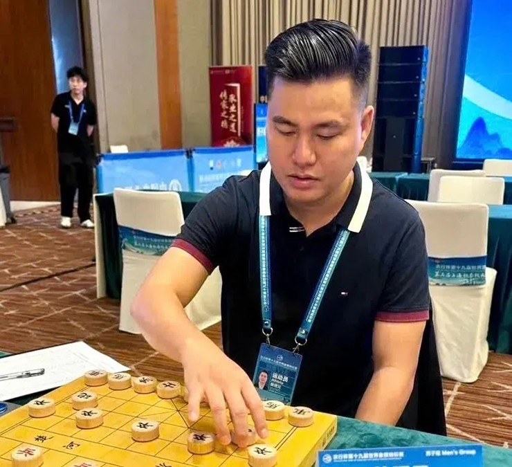 Lại Lý Huynh sẽ đấu trận "chung kết sớm" của bảng B với Lưu Bách Hoành