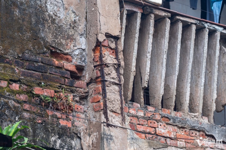 Cận cảnh khu tập thể 3 tầng 'cứ mưa là dột' sắp xây chung cư 34 tầng ở Hà Nội - 3