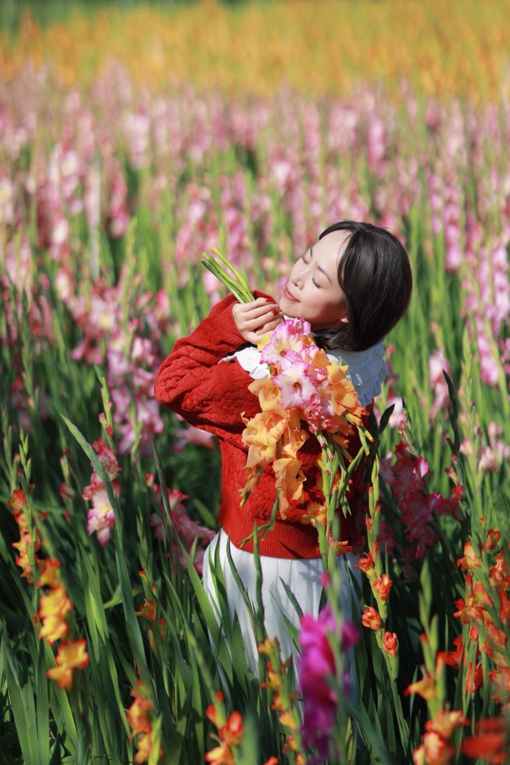 Đồng lay ơn nở muộn trở thành điểm check-in hot 'không ngờ' - 6