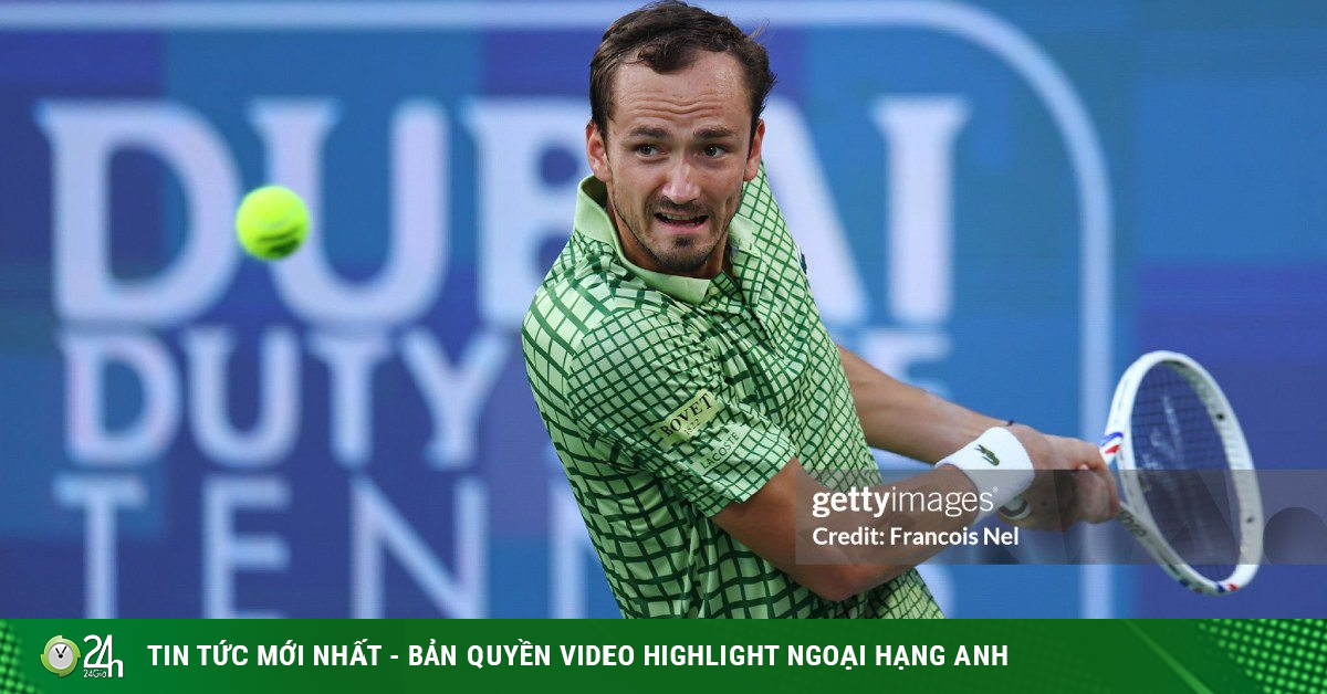 Video tennis Auger Aliassime - Medvedev: Điểm break quan trọng, vé vàng về tay (Dubai Open)