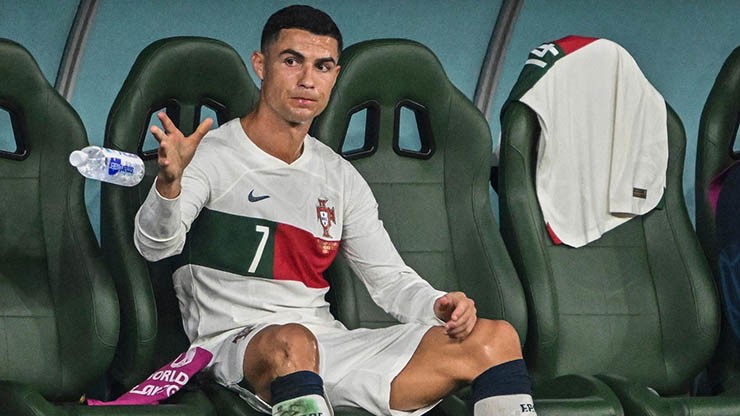 Ronaldo sẵn sàng ngồi dự bị, nếu điều đó tốt cho tập thể