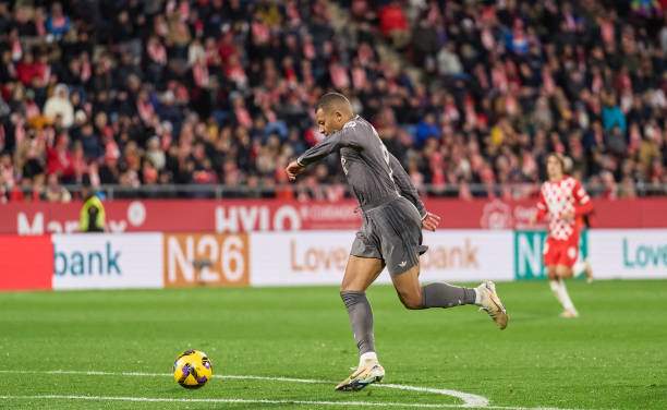 Quanh khu chữ D là khu vực ưa thích cho Mbappe nhận bóng