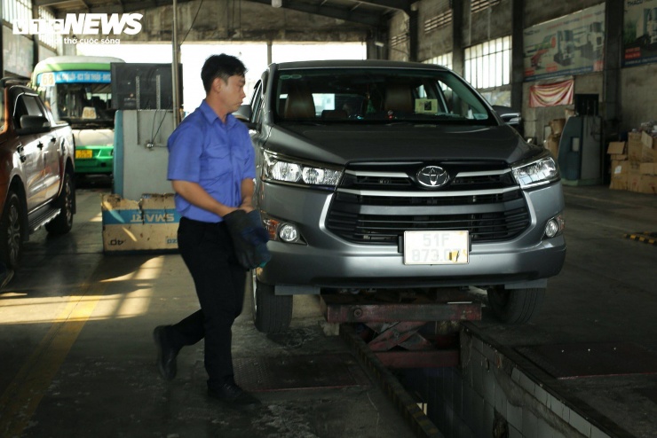 Việc kiểm tra hạng mục khí thải ô tô sẽ được thực hiện theo quy trình và phương pháp kiểm tra mới.