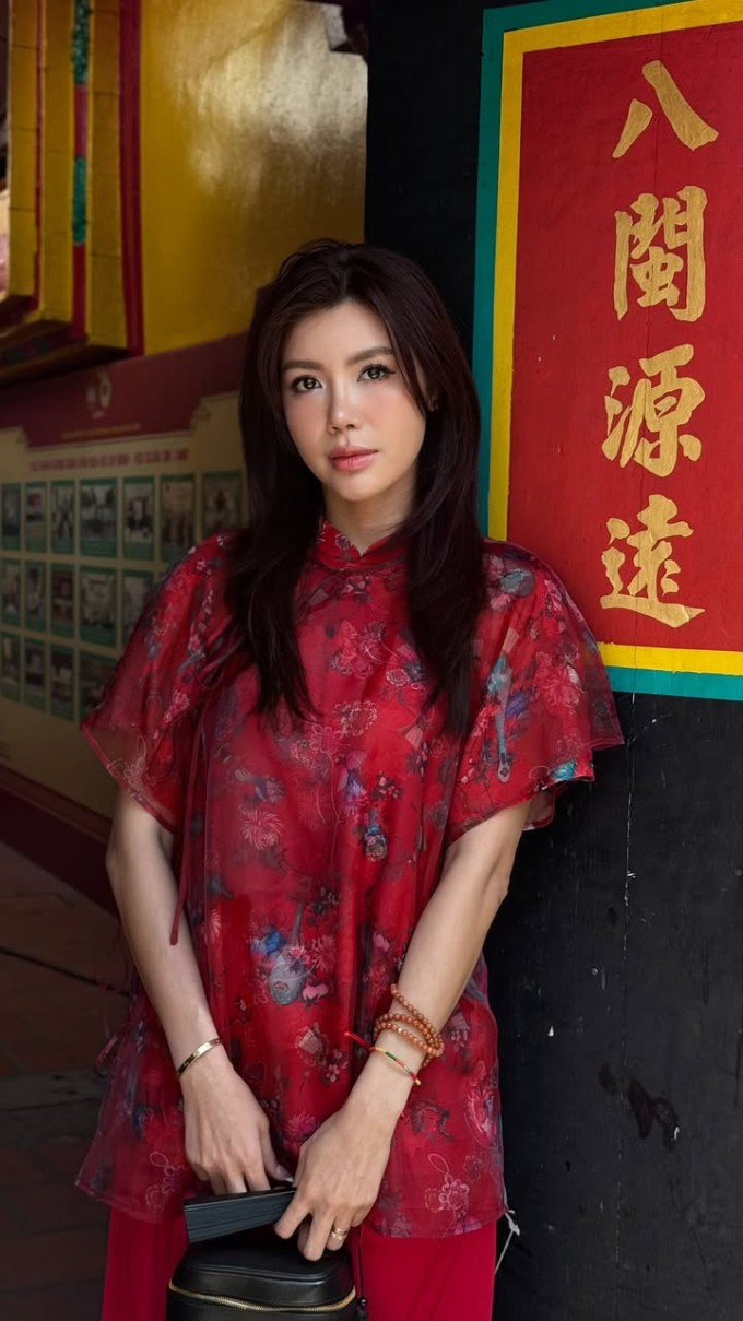 Người mẫu Minh Tú.