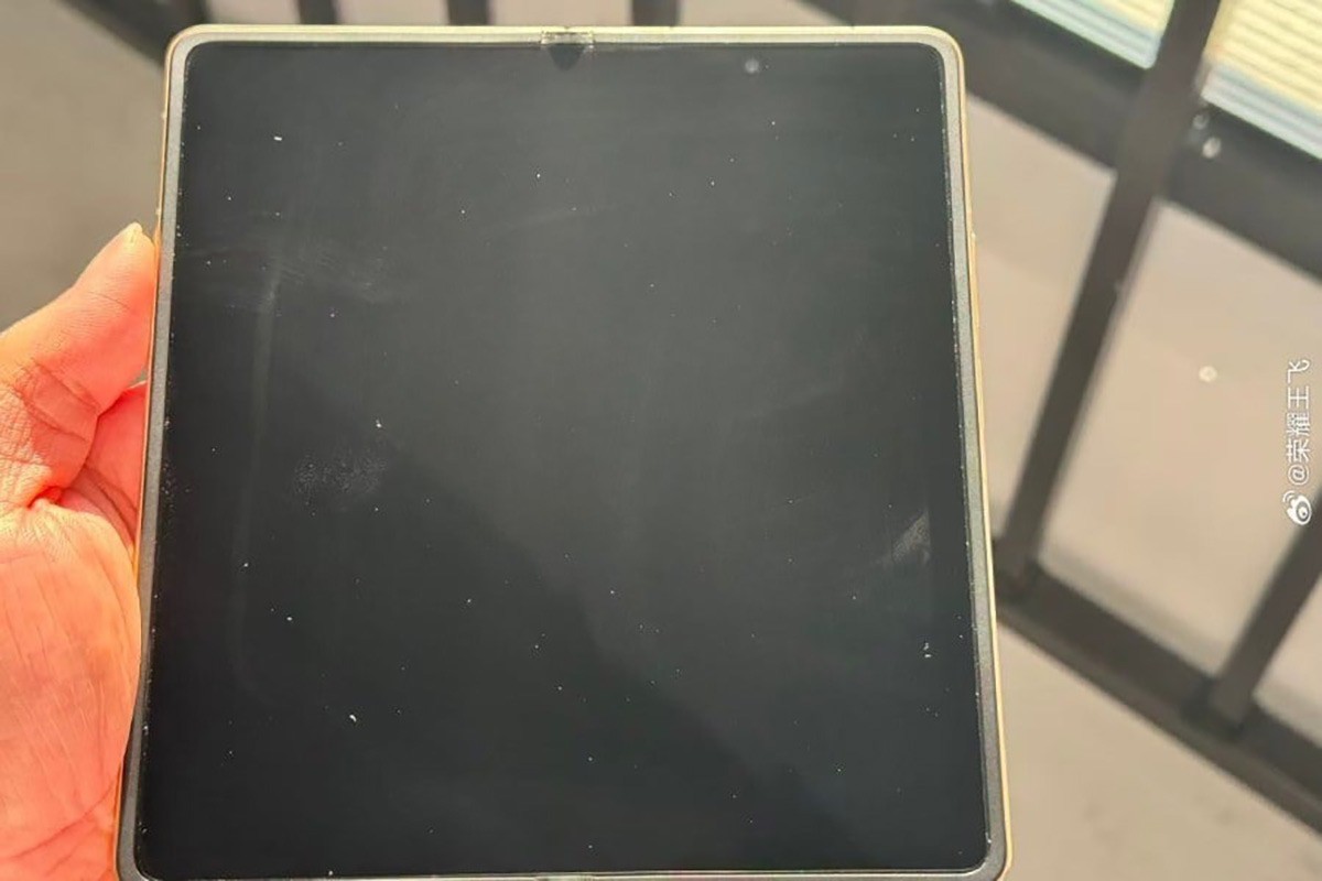 Honor Magic V6 lộ ảnh thực tế với màn hình không nếp gấp - 3