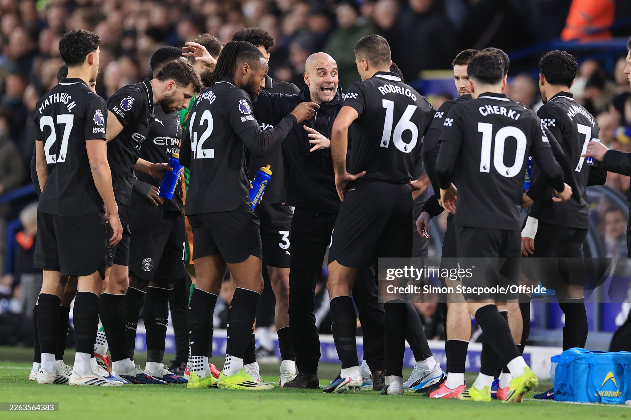 HLV Guardiola luôn đòi hỏi rất nhiều ở các học trò