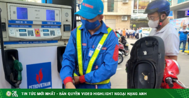 Giá xăng dầu hôm nay 1/3: Biến động mạnh khi Mỹ và Israel tấn công Iran