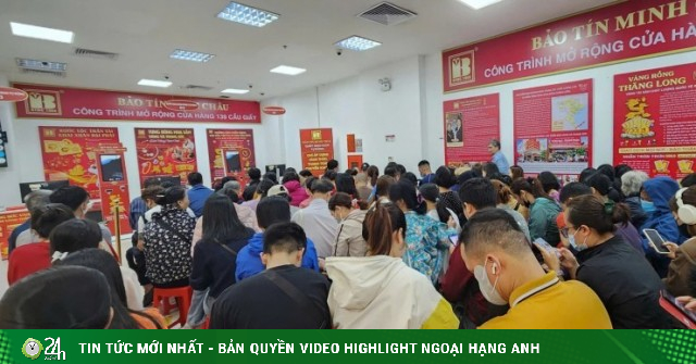 Giá vàng hôm nay mới nhất (2/3) tăng vọt: Nhà vàng vừa mở bán đã thông báo tạm hết hàng