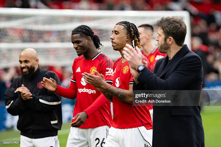 Vẫn còn nhiều việc phải làm với HLV Carrick