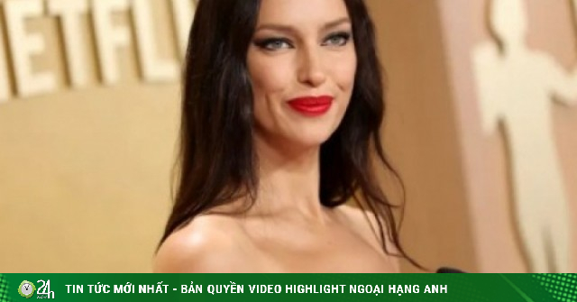 "Chân dài" Irina Shayk gây ấn tượng với váy xẻ sâu trên thảm đỏ SAG Awards 2026