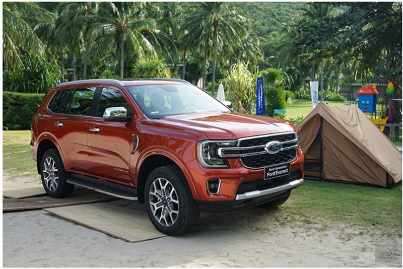 Loạt SUV có hàng ghế thứ 3 rộng rãi tại Việt Nam - 2