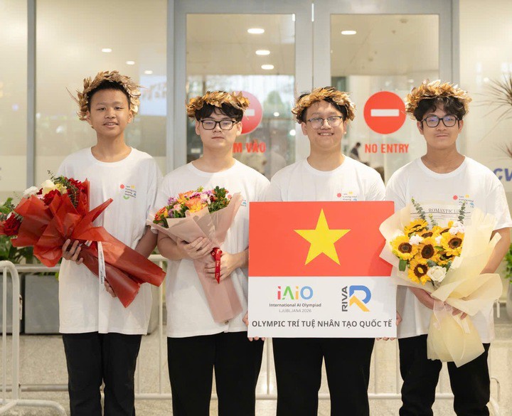 4 bạn thí sinh đại diện đoàn Việt Nam tham dự Olympic Trí tuệ nhân tạo quốc tế (International Winter AI Olympiad - IAIO) 2026 tại Slovenia.