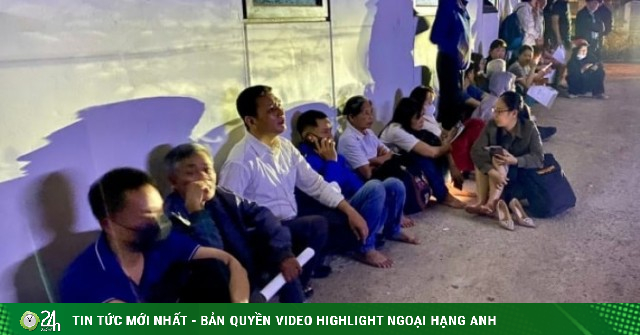 Vụ phụ huynh Hà Nội xếp hàng giành suất vào lớp 10 cho con: Sở GDĐT xem xét xử phạt Trường THPT Phan Bội Châu