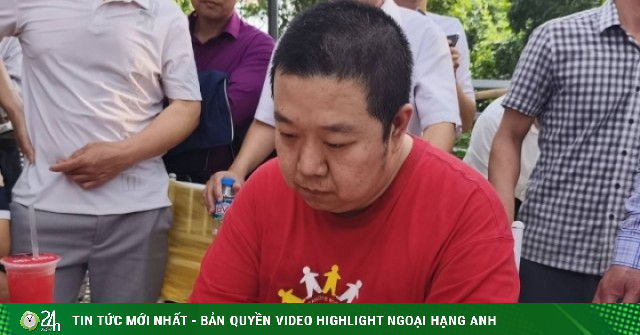 Cao thủ cờ tướng Trung Quốc sang Việt Nam đấu hội làng thua ngay vòng loại