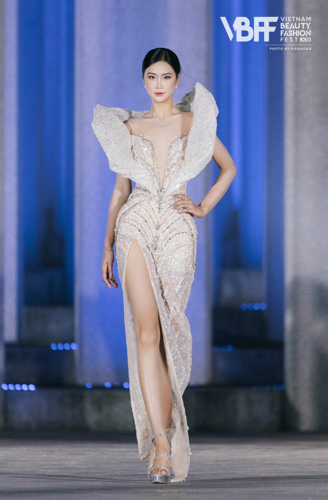 Nữ sinh quê Thanh Hóa vừa nhận tin vui tại Miss World Vietnam 2025 - 4