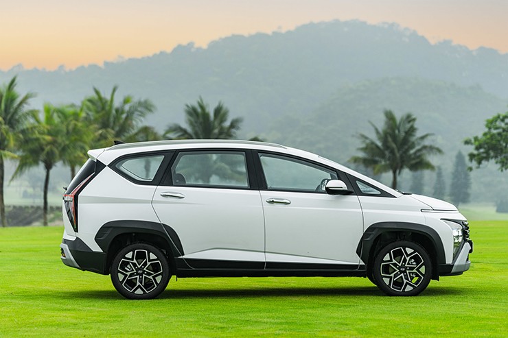 Giá xe Hyundai Stargazer tháng 2/2026, ưu đãi tới 107 triệu đồng - 6