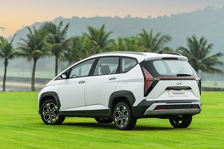 Giá xe Hyundai Stargazer tháng 2/2026, ưu đãi tới 107 triệu đồng - 7