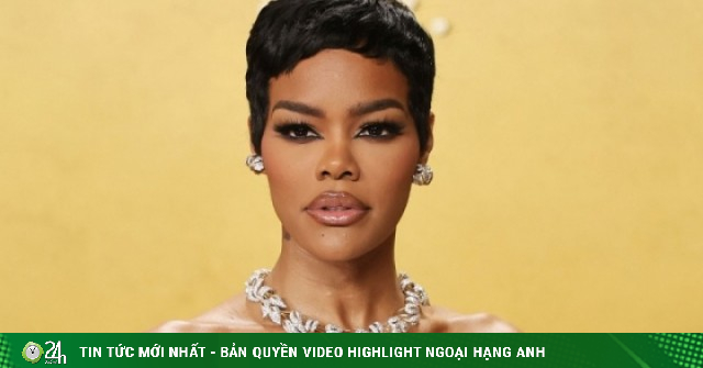 'Mỹ nhân gợi cảm nhất thế giới' diện đầm 'nude nghệ thuật' lên thảm đỏ