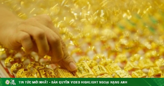 Vàng mất gần 400 USD/ounce chỉ trong vài giờ, tín hiệu mới sau chuỗi tăng nóng