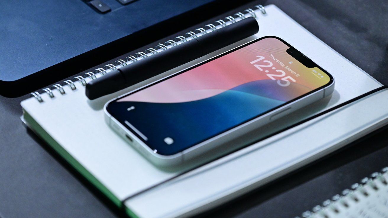 iPhone 17e vẫn còn "tai thỏ".