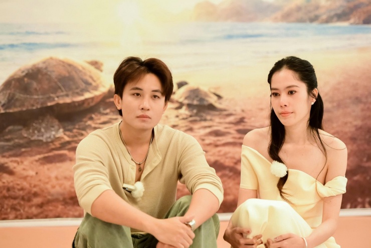 Đoàn phim có hợp đồng ràng buộc với các diễn viên, tránh ồn ào đời tư ảnh hưởng đến dự án.