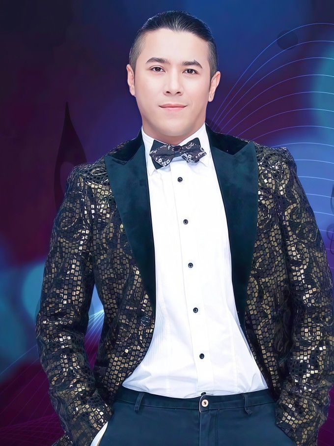 Ca sĩ Kasim Hoàng Vũ.