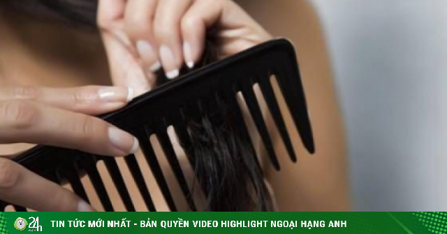 Bí quyết để mái tóc khỏe đẹp, không bị bết trong mùa nồm ẩm