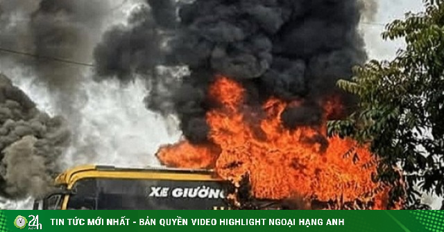 Xe khách 40 chỗ bốc cháy khi đang đỗ chờ công nhân tan ca ở Bắc Ninh