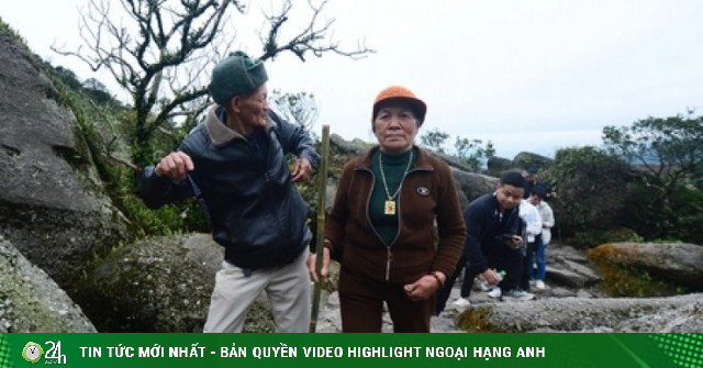 Hành trình 30 năm 'phượt' xe máy lễ Phật của cặp đôi u80