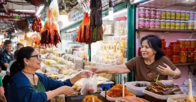 Quy định mới về quản lý thuế với hộ kinh doanh: Doanh thu trên 500 triệu đồng sẽ nộp thuế ra sao?